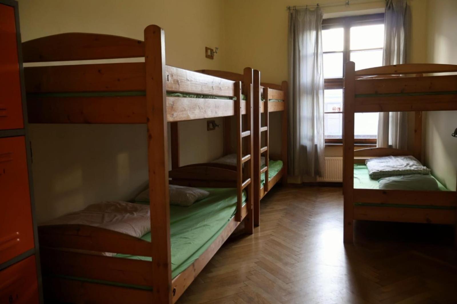 50 People Apartment Cracovia Esterno foto